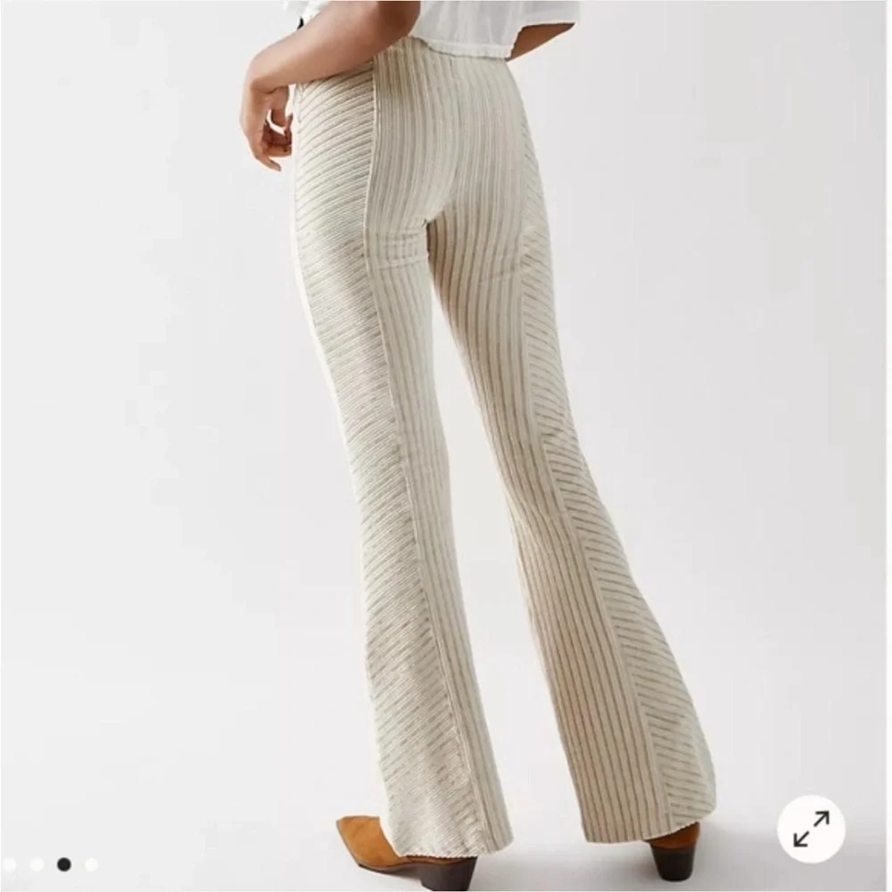 Free people pull on velvet flare pants high waisted Large cream